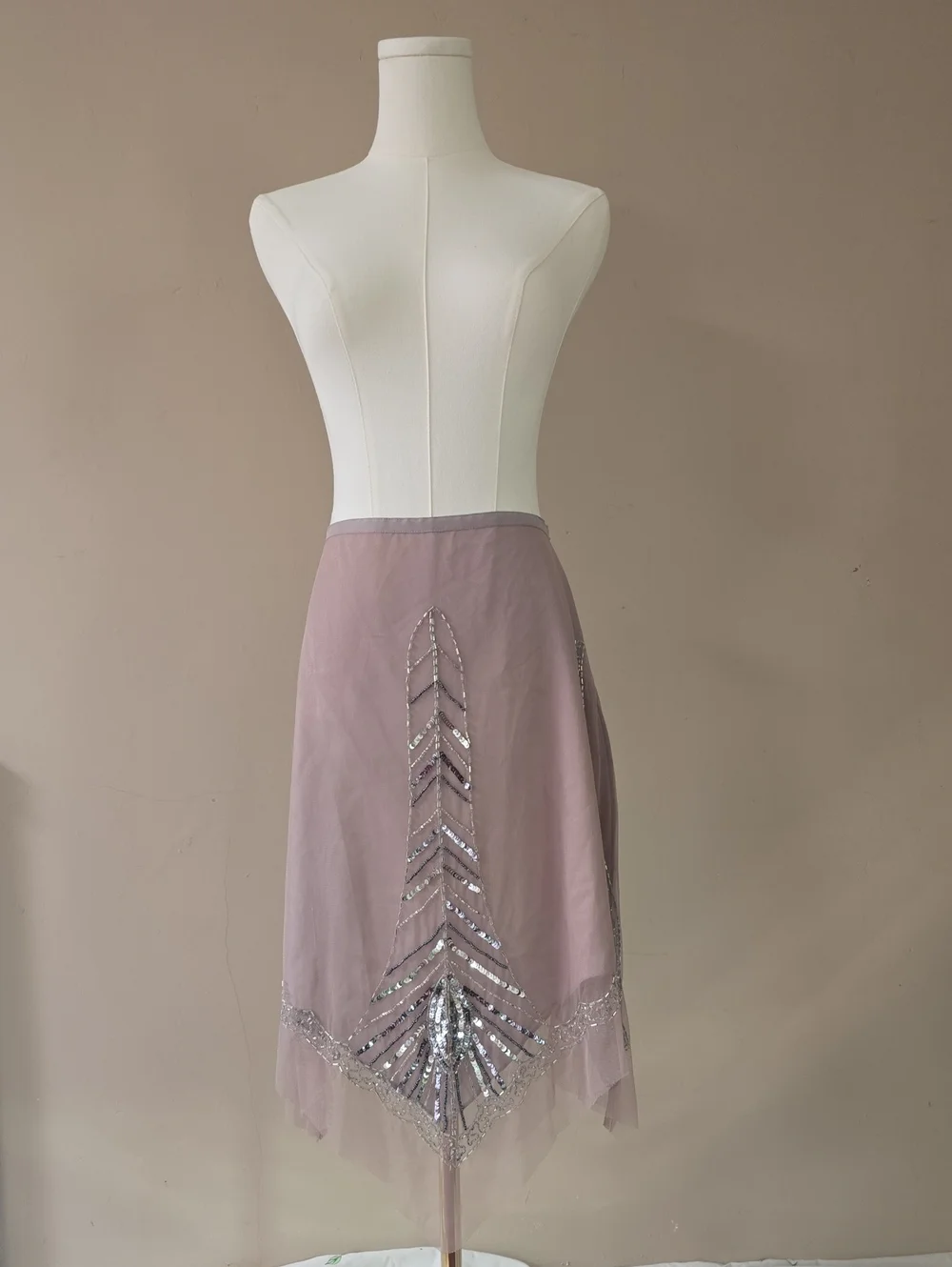 Wet Seal Mauve Asymmetrical Sequin Hem Skirt - Picture 1 of 12
